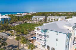 Sea La Vie Corner Condo at Gulf Place Wraparound Balcony & Beach Access