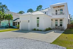 Luxury Seagrove Beach Home w Private Heated Pool, Golf Cart & Bikes