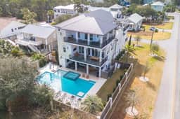 Born 2 Beach – Luxury 10BR Private Heated Pool + Spa, Golf Cart, Bikes