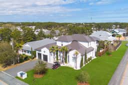 Luxury Blue Mountain Beach Retreat with Private Pool, Spa & Chef’s Kitchen