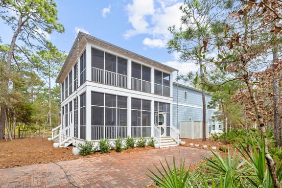 Luxury Retreat in Magnolia Cottages | 6-Seater Golf Cart | Community Pool